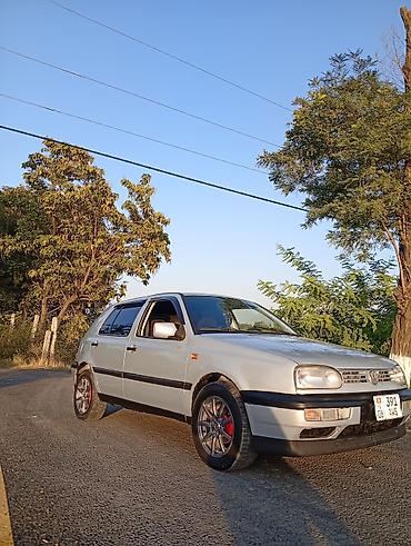 mazda 2004: Volkswagen Golf: 1993 г., 1.8 л, Механика, Бензин, Хэтчбэк — 1