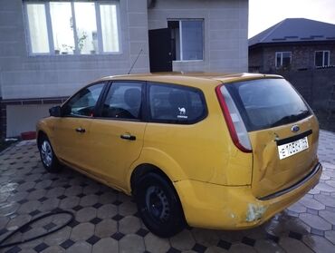 Ford: Ford Focus: 2011 г., 1.7 л, Механика, Бензин