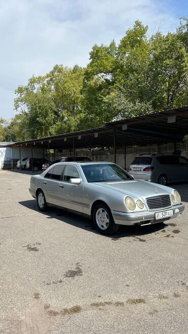 машина дтп: Mercedes-Benz E 230: 1996 г., 2.3 л, Механика, Бензин, Седан