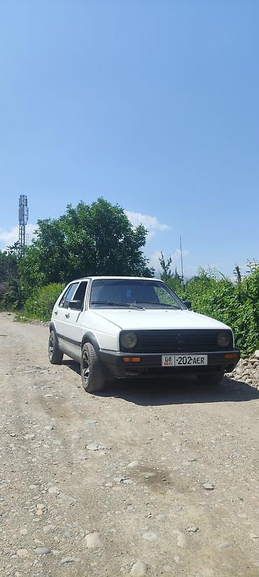 Продажа авто: Volkswagen Golf: 1989 г., 1.8 л, Механика, Бензин, Хэтчбэк — 2