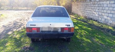 VAZ (LADA): VAZ (LADA) 21099: 1.5 l | 2000 il Sedan