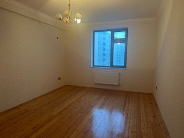 Uzunmüddətli kirayə mənzillər: Ramani Sosial Binalarda 4 otaqli bina evi kiraye verilir ev eşyasiz — 9