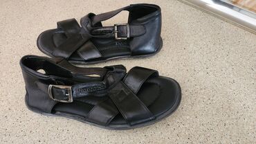 zhenskie sandali adidas adilette: Dino bigioni .orginaldi yenisi 500 dolardi bu modelin