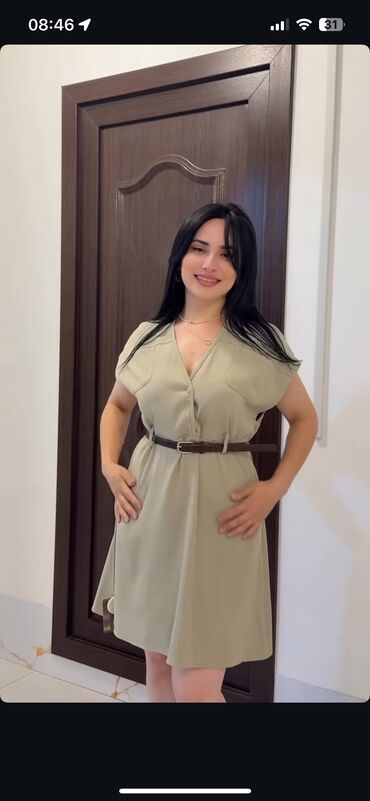 Digər qadın geyimləri: Platya yenidir
S-M razmer