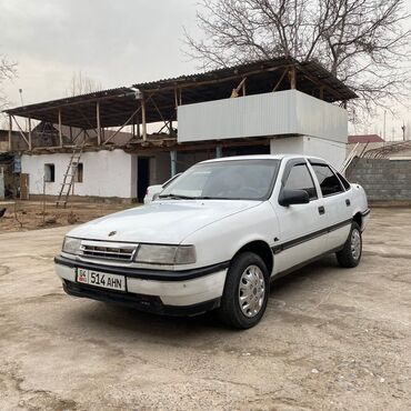 машина опель: Opel Vectra: 1992 г., 1.6 л, Механика, Бензин, Седан