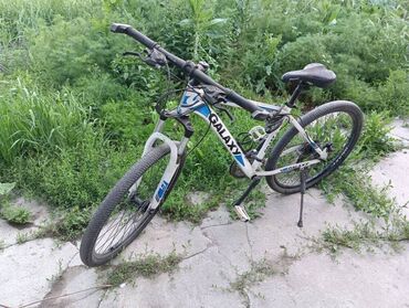 колесо для велосипеда: Продаю горный велосипед Galaxy на 17 алюминивой раме и 26 колесах