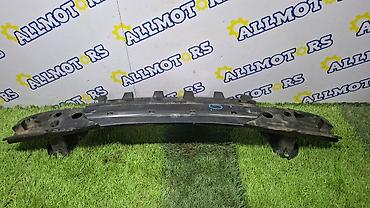 редуктор bmw: BMW 528i F10 2011 г., задний усилитель бампера — 1