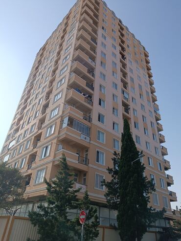 квартиры посуточно в баку недорого: Qara-Qarayevdə qeyri-yaşayış obyekt satılır.16 mərtəbə binanın