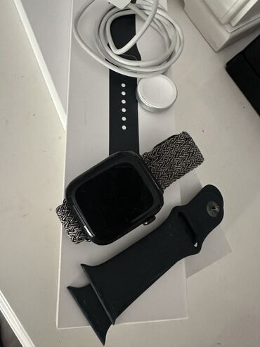 Смарт-часы: Apple Watch 7, 45 mm