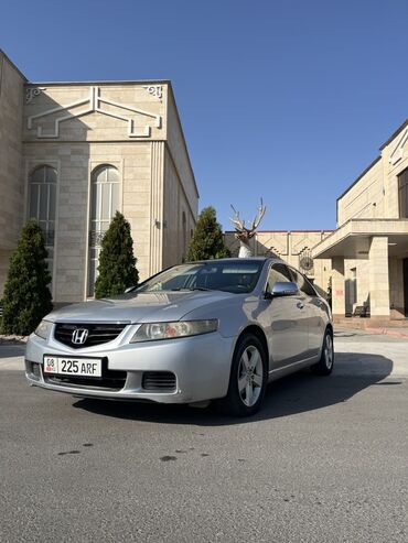 сивик мотор: Honda Accord: 2004 г., 2 л, Механика, Бензин, Седан
