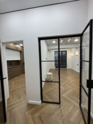 продаю дом в новопокровка: 1 комната, 46 м², Элитка, 2 этаж, Дизайнерский ремонт