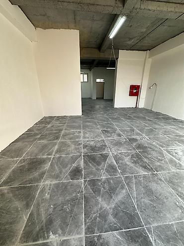 Продажа помещений свободного назначения: Продается коммерческое помещение Площадь : 76 м² Расположение: мкр — 4