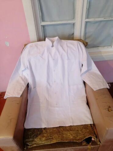 Tibbi geyim: Salam aleykum Ağ rəngde az geyinilmiş tibbi xalatlar ve başqa tibbi — 9