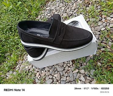 Ayaqqabılar: Kişi loaferləri – qara rəng, klassik-pəncəksiz dizayn - Material — 3