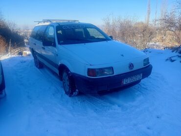 Volkswagen: Volkswagen Passat: 1991 г., 1.8 л, Механика, Бензин, Универсал