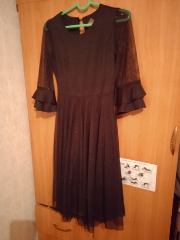 crazylove kg: Повседневное платье, Made in KG, L (EU 40)