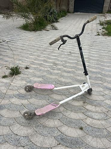 Samokatlar: Üç təkərli skuter (drift/“swing” tipli) - İdarəetmə: ön tərəfdə — 1