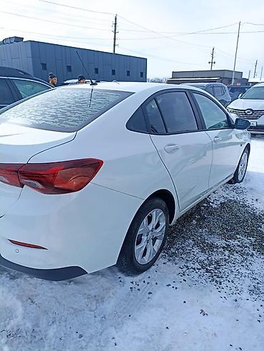 Chevrolet: Chevrolet Onix: 2020 г., 1 л, Автомат, Бензин, Седан — 6