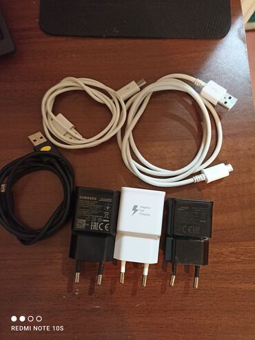 samsung kabel: Samsung adapteri orjinal qutudan cixma. USB ile bir yerde