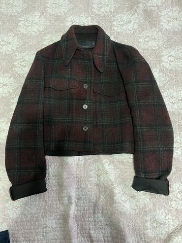 мужское пальто удлиненное: Женское укороченное пальто ZARA Размер S. Брали за 6500, отдам за 1000