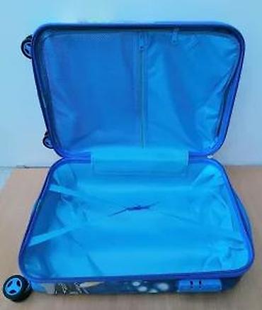 Rančevi, torbe i koferi: Dečiji putni kofer sa upečatljivim dizajnom crtanog junaka. Kofer je — 13