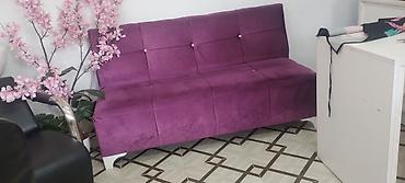 Divanlar: Az işlənmiş divan tam əla vəziyyətdə 150azn əlaqə nömrəsi:051 684 56 — 1