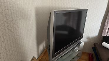 projeksiyon: Sony BRAVIA televizor + şüşə/stend komplekti - Marka/model: Sony — 4