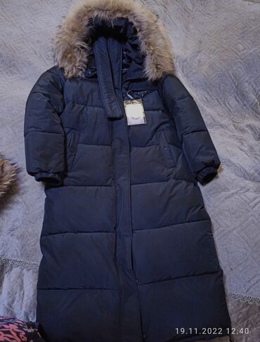 теплые женские куртки на зиму: Пуховик, M (EU 38)