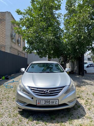 tayota runx: Hyundai Sonata: 2012 г., 2 л, Автоматические, Газ, Седан