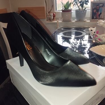 zara cipele zenske: Pumps, 41