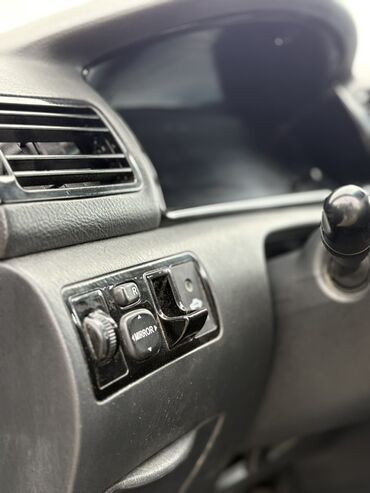 Toyota: Toyota Corolla: 1.4 l | 2005 il Hetçbek — 30