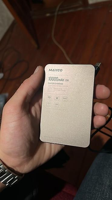 maqnit usb: MAXCO Power Bank – 10000 mAh, 20W Super Charge - Tutum: 10000 mAh – — 1