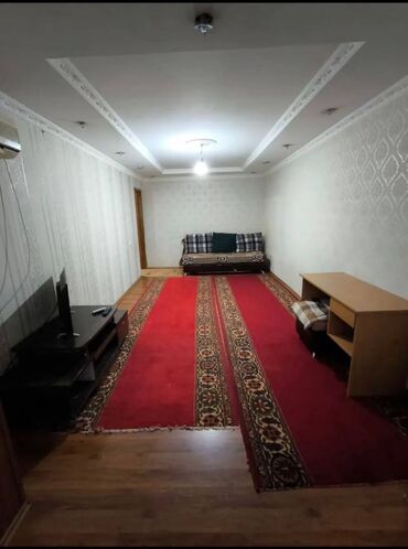 московская: 1 бөлмө, 35 кв. м, 104-серия, 4 кабат, Косметикалык ремонт