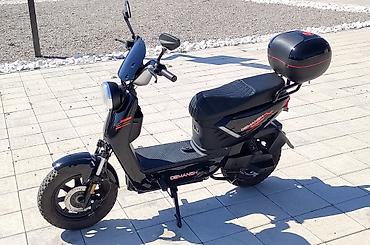 эндуро 350: Продаю электро скутер Деманш. Почти новый. Пробег всего 750 км. Запас — 1