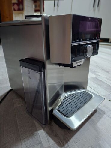 coffe aparatı: Seriya Siemens eq.9 plus connect s500 Materialı Paslanmaz polad
