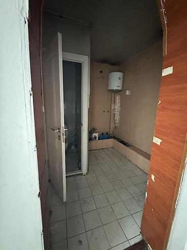 Продажа другой коммерческой недвижимости: Продается: Коммерческое помещение по первой линии Общая площадь – 67 — 7