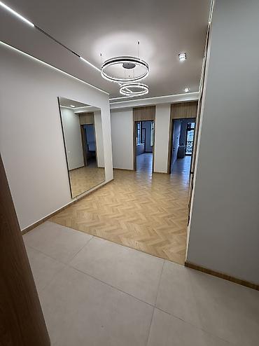 standing mirror: Сдается в аренду 140кв м Жилмассив: Ынтымак 3 комнатная просторная — 1