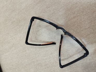 Eynəklər: Ocki acki gunes suasi ucun qabda var qarada var ik ededi biri 10manat — 8