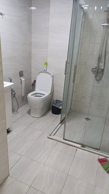 Duş kabinaları, arakəsmələr: Arakəsmə, Düzbucaqlı — 4