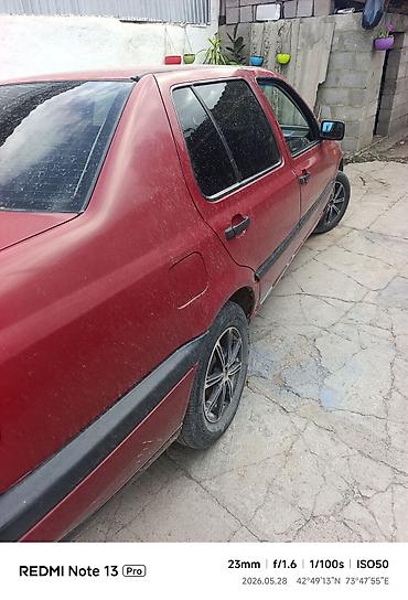 Volkswagen: Volkswagen Vento: 1992 г., Седан — 6