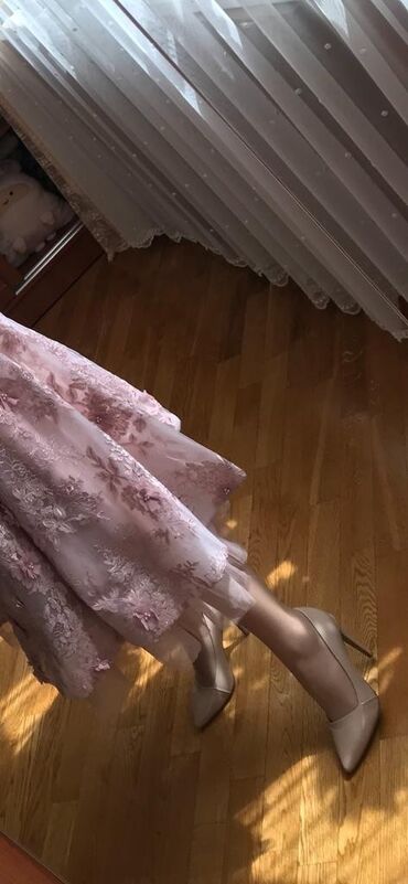 мини платье: Балдар көйнөгү, түсү - Саргыч боз, Колдонулган