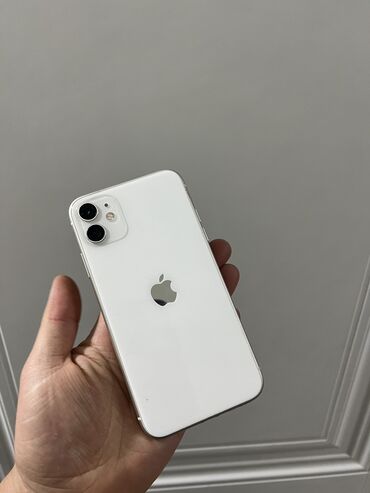 Apple iPhone: IPhone 11, Б/у, 128 ГБ, Белый, 85 %