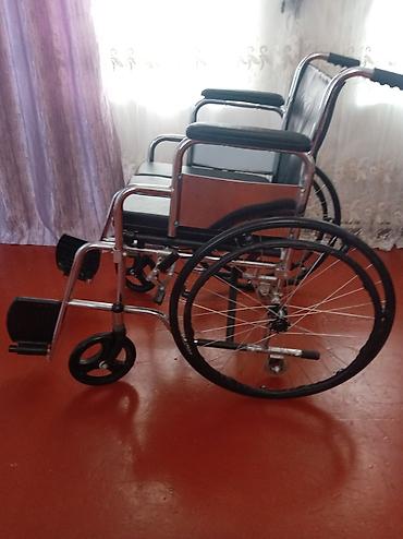 ikinci el el arabası: Yenidi tualet funksialı (Commode Wheelchair — 2