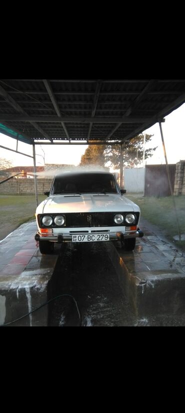 VAZ (LADA): VAZ 2106, ağ rəng, sedans. Klassik “xrom” ön barmaqlıq və bamperlər