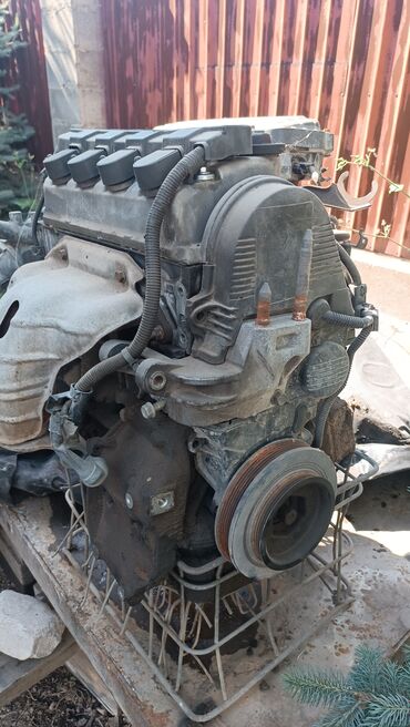 двигатели мотоблока: Бензиновый мотор Honda 2003 г., 1.7 л, Б/у, Оригинал, Япония