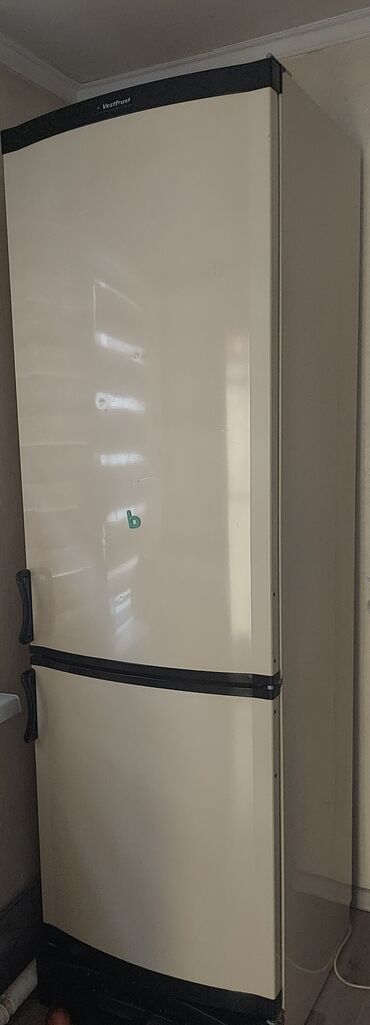 холодильник витринный: Холодильник Vestfrost, Б/у, Двухкамерный, De frost (капельный), 60 * 201 * 60
