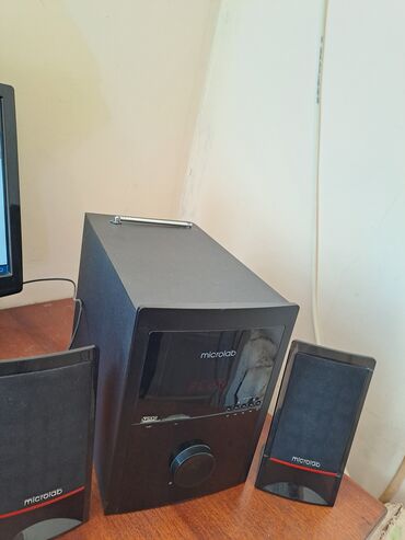 Qulaqcıqlar: İşlənmiş Microlab Kolonka, Növ - Sabvufer, rəng - Qara