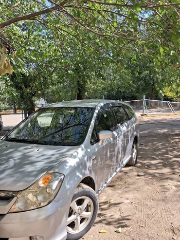 срочно продаю хонда стрим: Honda Stream: 2003 г., 1.7 л, Автоматические, Бензин, Универсал