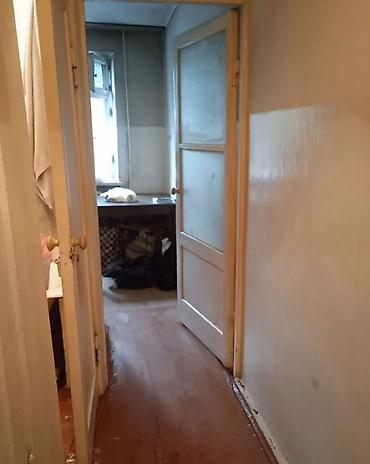 Продажа квартир: 2 комнаты, 43 м², Бишкек Парк ТРЦ Индивидуалка, 3 этаж, Старый ремонт — 4