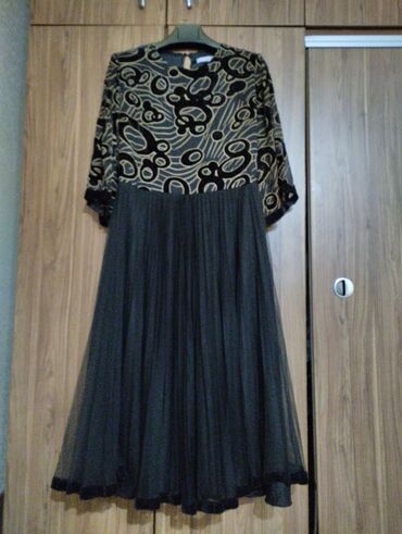 платье 46 размер: Вечернее платье, Длинная модель, С рукавами, M (EU 38)